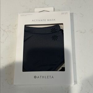 Athleta activate mask, quantity of 2